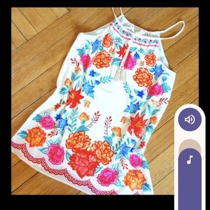 ☀️Stunning and Fun Halter Dress-NWOT☀️